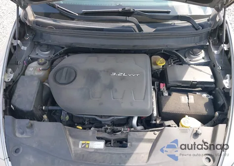 2014 Jeep Cherokee Limited из США, поврежденный, VIN 1C4PJMDS7EW246997